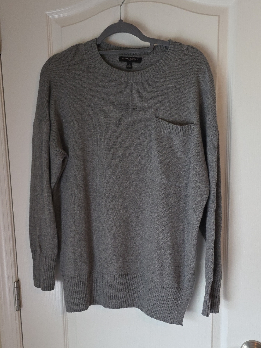 Banana Republic Factory Women's Gray Crewneck Sweater with Pocket